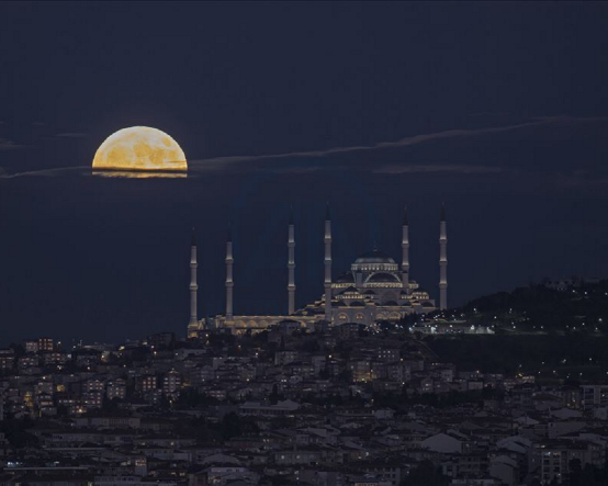 2053’e kadar tekrarlanmayacak: Bu gece gökyüzünde Mavi Ay görülecek
