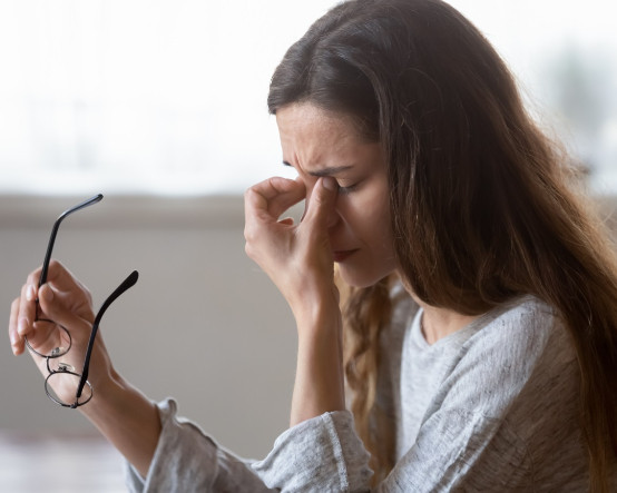 Göz doktorlarından uyarı: Göz sağlığınıza zarar veren 9 alışkanlık