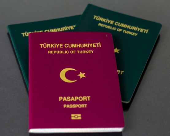 Sayısı 100'ü aştı: Bir ülke daha Türk vatandaşlarına vize sınırlamasını kaldırdı