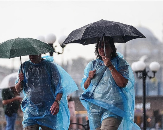 Meteoroloji'den 49 il için sarı kodlu uyarı: İstanbul'a kuvvetli rüzgar ve sağanak geliyor