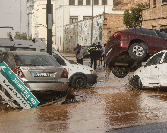 İspanya'daki sel felaketinde bilanço ağırlaşıyor: Can kaybı 150'yi aştı, birçok kişi halen kayıp