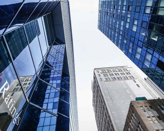 Fitch'ten petrol fiyatlarına ilişkin değerlendirme: Hürmüz Boğazı’ndaki kapanma geçici, fiyatlara etkisi sınırlı olacak