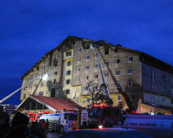 Kartalkaya yangını soruşturması: Otel sahibinin eşi ve iki kızı tutuklandı