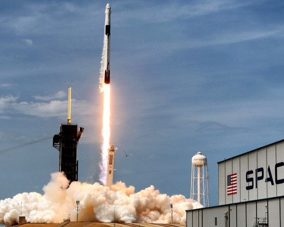 SpaceX hisseleri yapay zeka harcamaları nedeniyle sert düştü