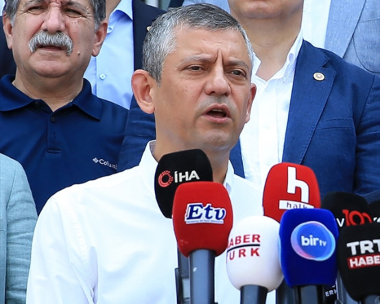 Özel'den 'etkin pişmanlık' tepkisi: Baskı uygulanıyor, buyursun soruşturmayı benden başlatsın
