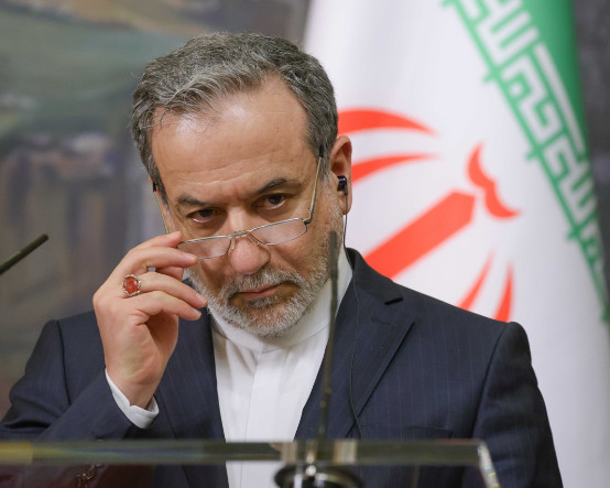 İran Dışişleri Bakanı Erakçi: Halkımızı savunmak için kendimize bir sınır koymuyoruz