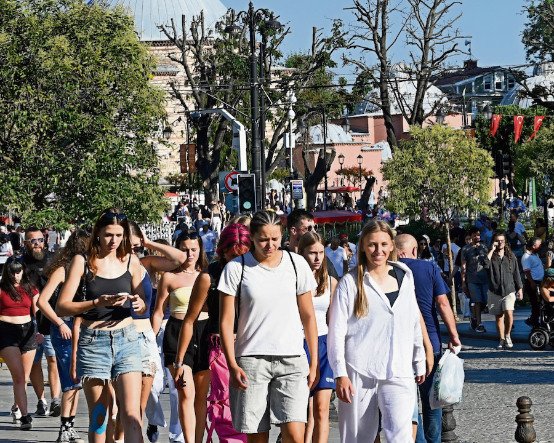 Kazık yemekten bıkan turist su için bile pazarlık yapar olmuş