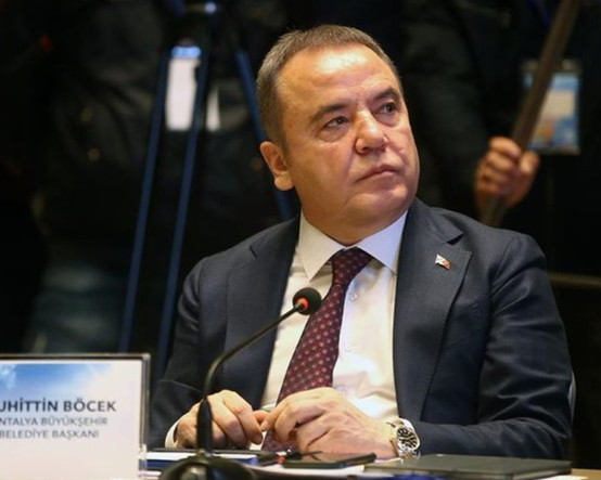 Muhittin Böcek ve ailesinin mal varlığına el kondu