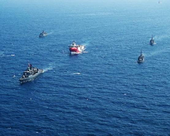 To Vima: Türkiye Ege Denizi'ni ikiye bölmeye hazırlanıyor