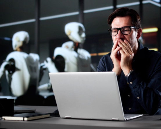 Yapay zeka bir devrim vaat etti, şirketler o büyük değişimi hala göremedi