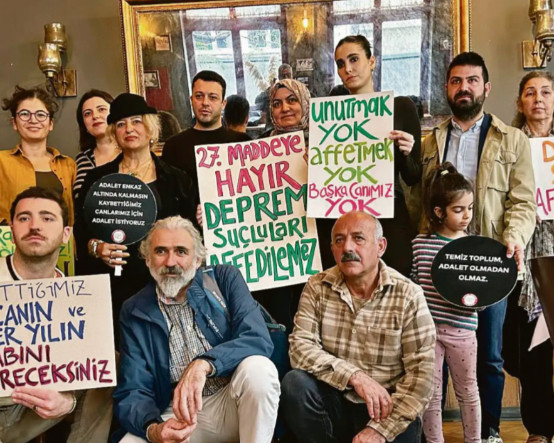 Hatay’da yıkımın içinde umudu büyütenler