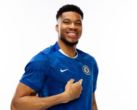 Antetokounmpo'dan peş peşe ticari hamleler: Bahis şirketi ve Chelsea kadın futbol takımına ortak oldu
