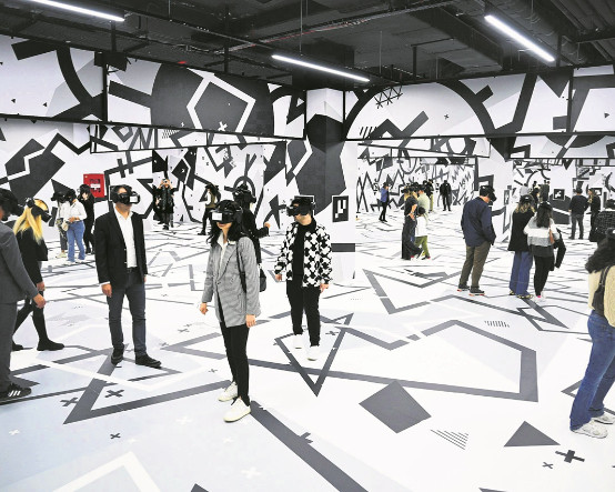 VR ile Orta Çağ’a mı gidersiniz yoksa dinozorların yanına mı?