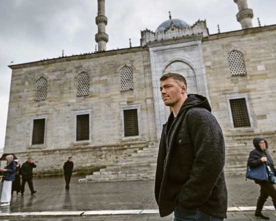 Netflix'in çok izlenen dizisi The Night Agent'ın 3. sezonu İstanbul'da geçiyor