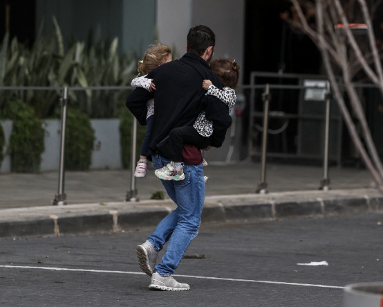 ABD ve İsrail, İran'ı vurdu: Tahran, dumanlar altında böyle gözüküyor