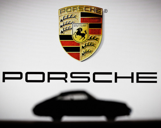 Porsche’dan stratejik hamle: Elektrikli araç hataları ve vergi baskısına karşı yeni plan devrede