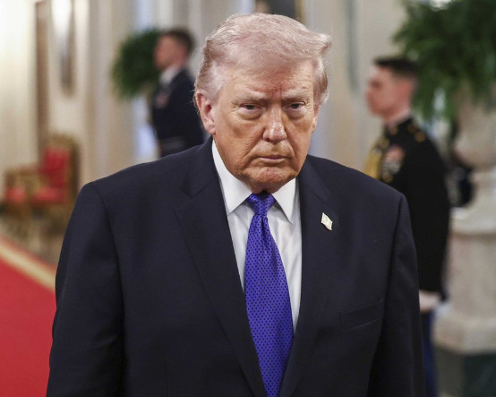 Trump: İran'ın enerji tesislerine saldırılar 5 gün ertelendi