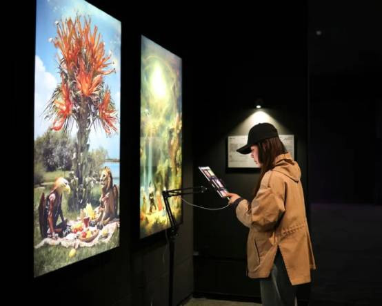 Sanat dünyasını alt üst eden yapay zeka: Botto, fırça yok, boya yok ama milyonlarca dolar kazanıyor