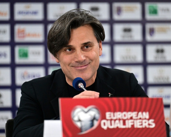 Kosova maçı öncesi Montella'dan futbolculara mesaj: Kafanız rahat oynayın