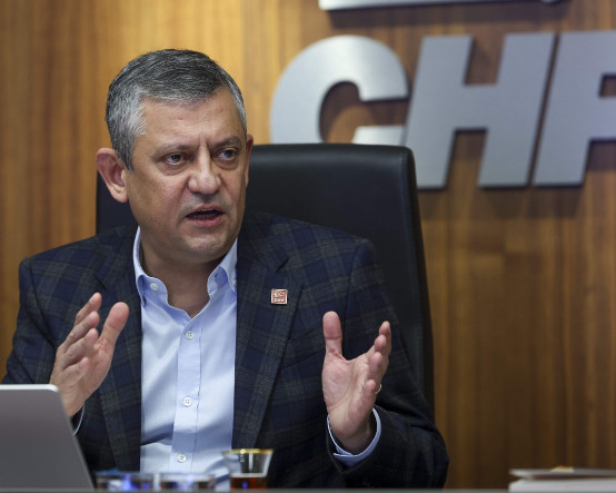 İlk ziyaret DEM Parti'ye: Özgür Özel, ara seçim gündemli siyasi parti turuna çıkıyor