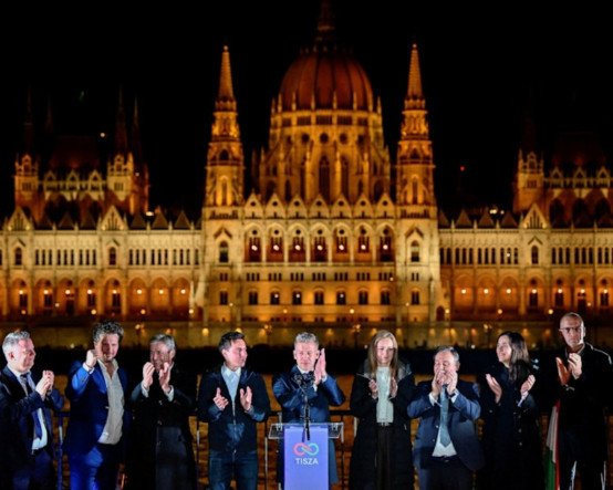 'Macaristan Avrupa'yı seçti': Resmi olmayan sonuçlara göre 16 yıllık Orban iktidarı sona erdi