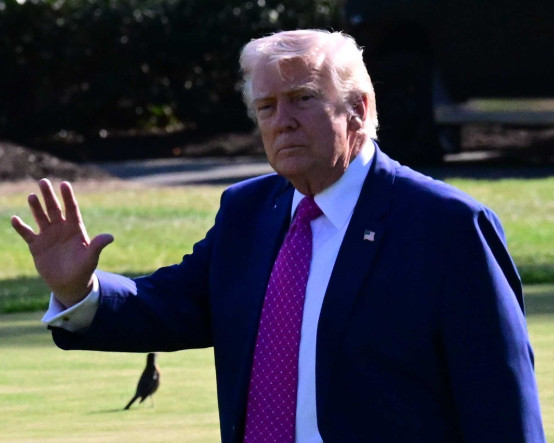 Trump'tan Hürmüz tehdidi: ABD ablukasına yaklaşacak İran gemileri imha edilecek