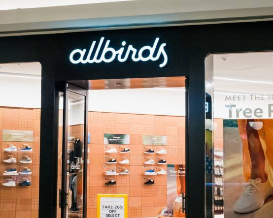 Ayakkabı devi sektör değiştirdi: Allbirds hisselerini yüzde 800 yükselten hamle