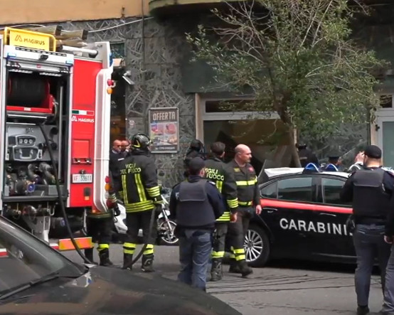 Napoli'de banka soygunu: 25 kişiyi rehin aldılar, kasaları boşaltıp kaçtılar