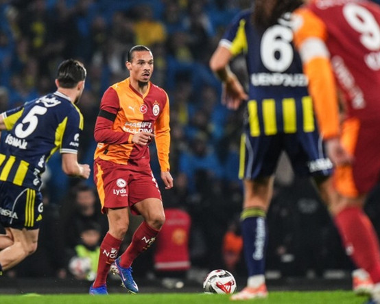 Galatasaray ve Fenerbahçe dev derbide karşı karşıya geliyor: İşte muhtemel 11'ler