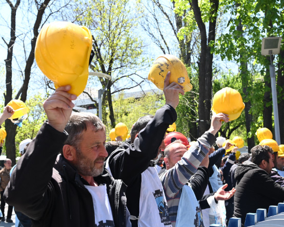 Maden işçilerinin açlık grevi 7. gününde: "Artık konuşmakta bile zorlanıyorlar"