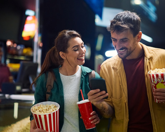 “Randevu ekonomisi” daralıyor: Gençler artan maliyetler nedeniyle flörtten uzaklaşıyor