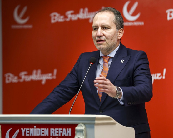 Yeniden Refah Partisi fikir değiştirdi: Fatih Erbakan'dan çerçeve yasaya çekimser oy açıklaması