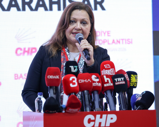 Afyon Belediye Başkanı Burcu Köksal: Salı günü AK Parti'ye katılıyorum