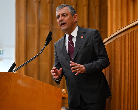CHP lideri Özgür Özel: "Gözü dönmüş şekilde herkese iftira attırmaya çalışıyorlar"
