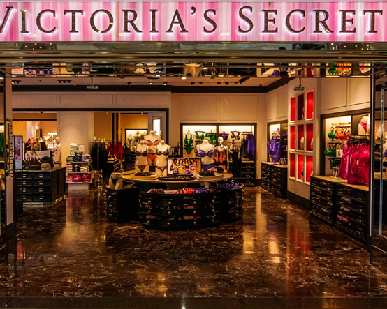 Victoria’s Secret hisseleri yüzde 50 yükseldi: Güçlü beklentiler ve dönüşüm planı etkili oldu