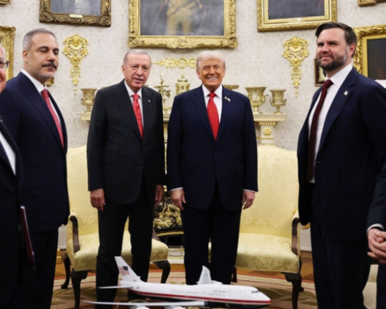 The Jerusalem Post: İran'da Kürtleri silahlandırma planını Erdoğan'a sızdıran kişi ABD Başkan Yardımcısı Vance