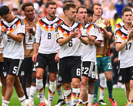 Der Spiegel bu soruya yanıt arıyor: Neden Almanya Milli Takımı'nda Türk kökenli futbolcu kalmadı?