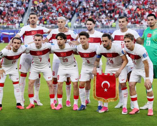 The Guardian ve BBC inceledi: İki maçta 62 şut çeken Türkiye turnuvaya nasıl veda etti?