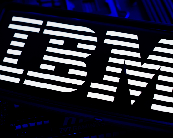 IBM hisseleri çakıldı: 1987'den bu yana en sert günlük düşüşün eşiğinde