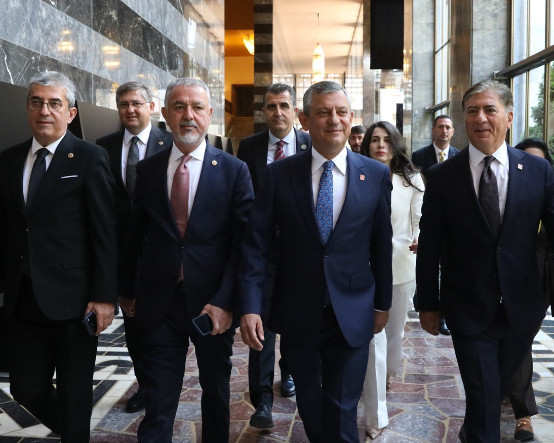 Özgür Özel cephesinden Bahçeli'ye 'Hazine yardımı' yanıtı