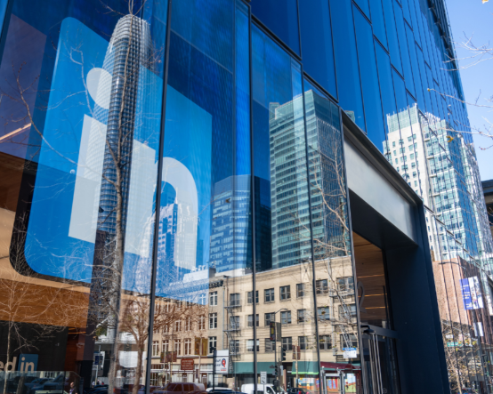 LinkedIn yapay zeka içeriklerine savaş açtı: 'AI çöpü' butonu geliyor
