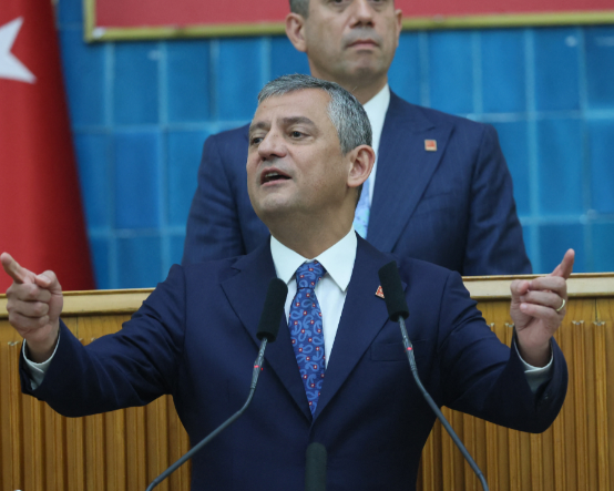 Özgür Özel de 'Öcalan'a ev' tartışmasına katıldı: Sürece toplumsal katkıyı sağlayacak olan Demirtaş'ın evine kavuşması