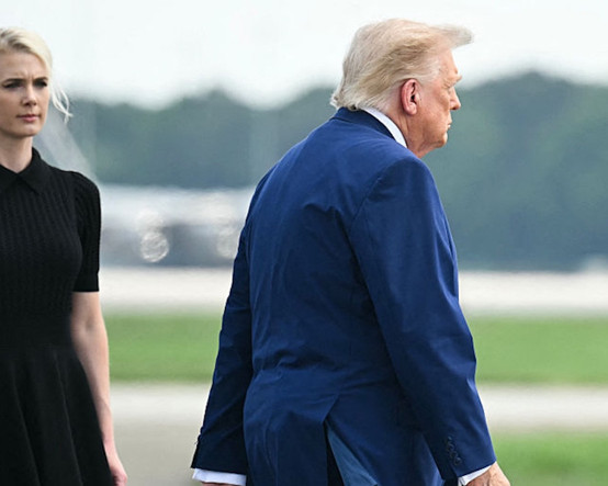 Demokrat senatör, Trump’ın bam teline mi dokundu?