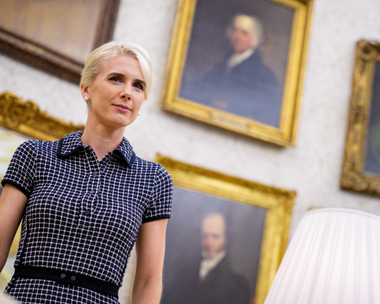 Mektuplarıyla gündeme gelmişti: Trump, Natalie Harp dahil dört çalışanına 155 bin dolar hediye etti