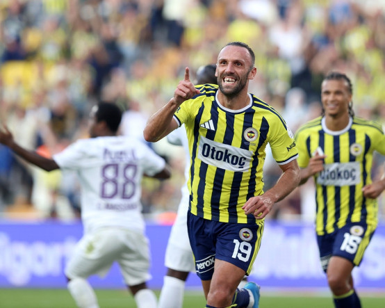 Tarihi galibiyet Fenerbahçe’yi sakinleştirir mi?