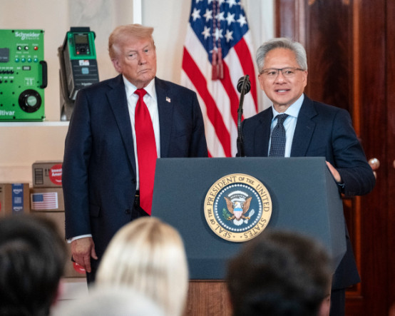 Trump ile Huang yakınlaştı: Yapay zeka güvenliği tartışmasında tek ses oldu