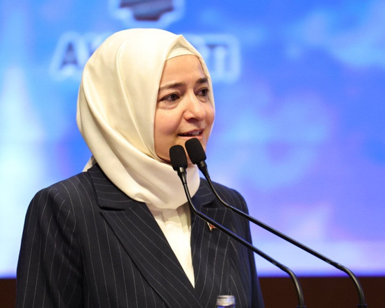 Fatma Betül Sayan Kaya ve İlyas Kaya'nın mal varlıklarını dondurma kararı