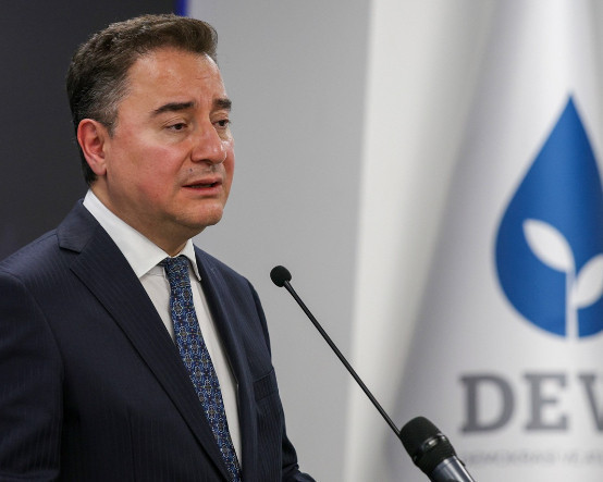 Ali Babacan fon kriziyle ilgili konuştu, istifa çağrısı yaptı: Kaza yapan şoföre araba kullandırılmaz