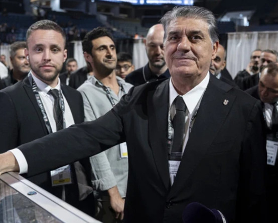 Beşiktaş'ta Serdal Adalı yeniden başkanlığa seçildi