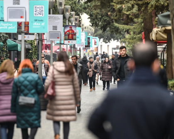 Azerbaycan'daki "başörtüsü tartışması" hakkında neler biliniyor?